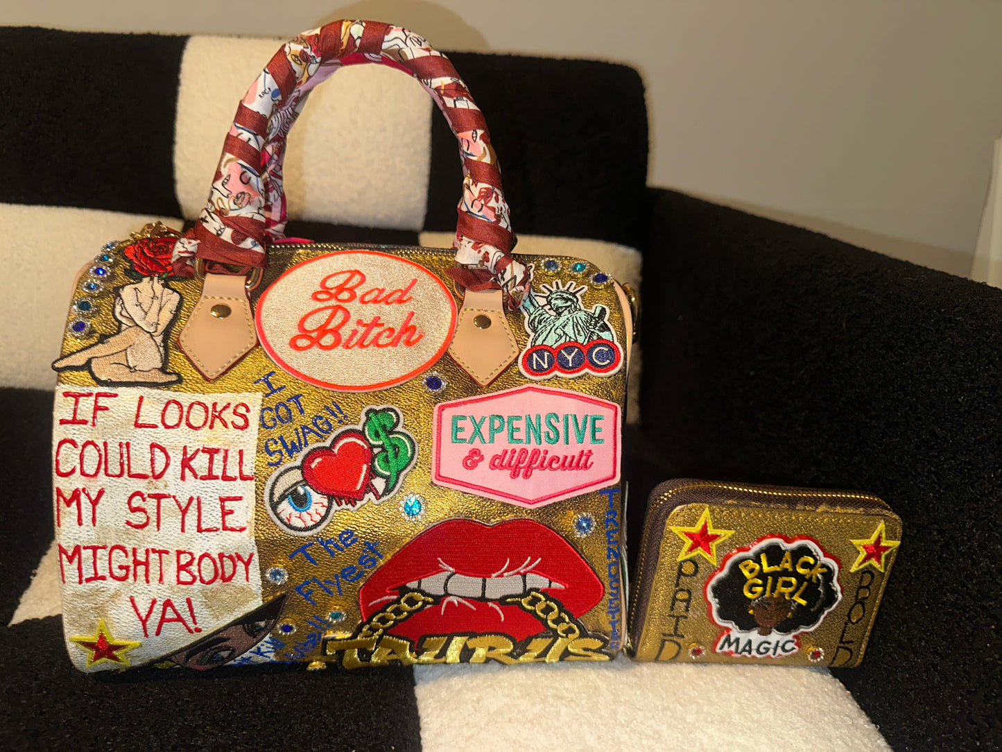 Customize your own Keizer B bag with matching wallet combo