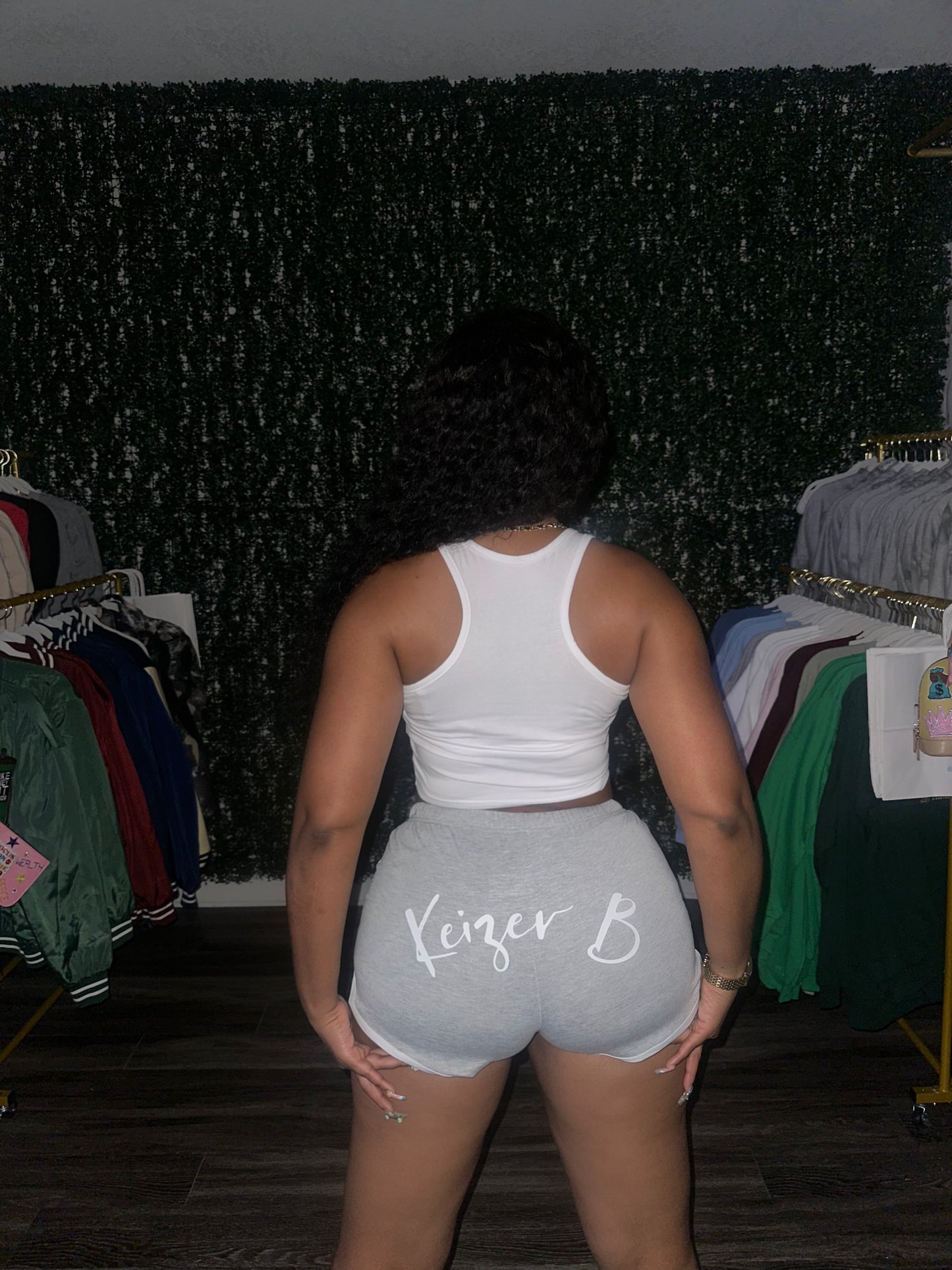 The GRAY KB STAR LOGO WOMEN SHORT SET.